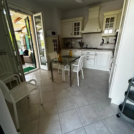 Vakantiehuis Con Giardino Coppo Sirolo